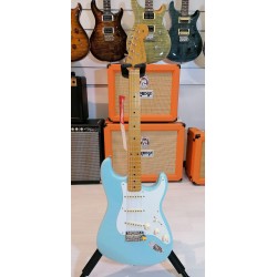 Fender Classic Series '50 Stratocaster Maple Fingerboard Daphe Blue c/bag